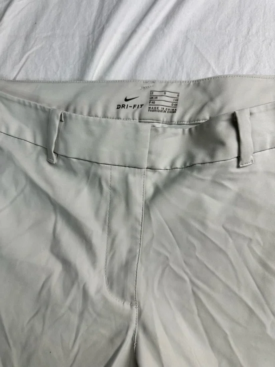 🤍 Nike Dri-FIT Golf Pants Beige Straight Leg Performance Women 12 8884 🤍 - Picture 9 of 13